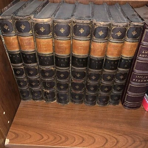 8 leather volumes, “Shakespeare” by Staunton.  good condition. - Picture 1 of 8