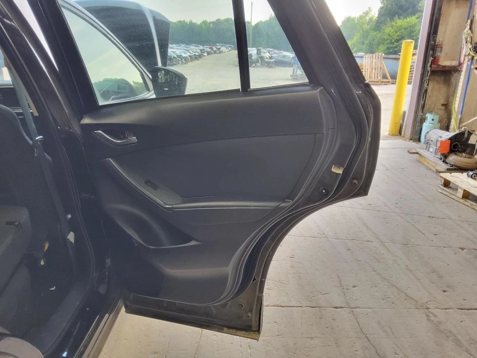 Mazda CX-5      2014 Door Trim Panel Rear 468425 Foto 1 de 1