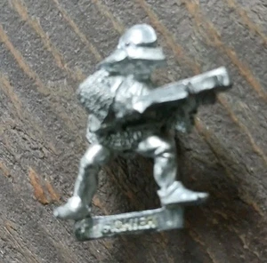 Citadel F2 Fighter GW Warhammer 80s Reik Gaurd Death on the Reik WFRP - Picture 1 of 4