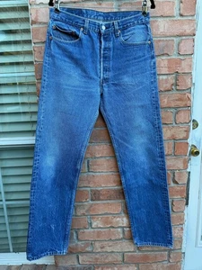 Jeans vintage Levis 501xx bottoni fly blu denim made in USA anni 80 reali 32x32 - Foto 1 di 8