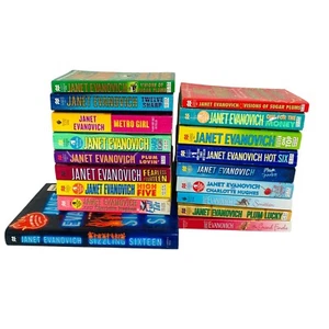 Lot of 18 JANET EVANOVICH Books Paperback Hardcover Mixed - Picture 1 of 7