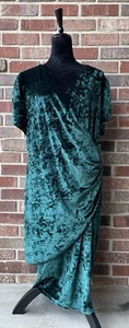 Velvet Women's Dress 16W Emerald Green R&M Richard NWT - Picture 1 of 15