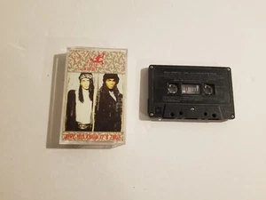 Milli Vanilli - Girl You Know It's True - Cassette Tape - Picture 1 of 1