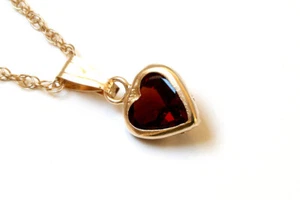 9ct Gold Garnet Heart Pendant Necklace and chain Made in UK Gift Boxed Birthday - Picture 1 of 6