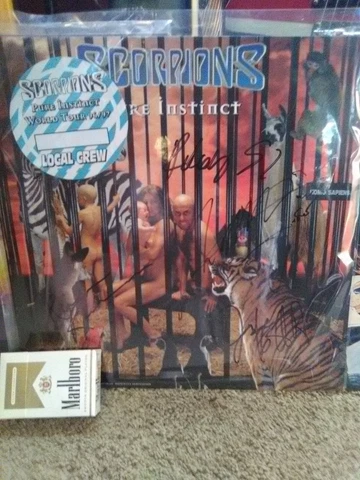 scorpions pure instinct jsa/psa certification whole band autographed..×5 Cover