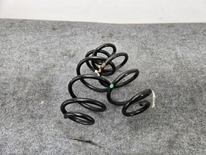 JUEGO DE MONTAJE MUELLE AMORTIGUADOR TRASERO IZQUIERDO Y DERECHO MERCEDES X247 GLB250 OEM - Imagen 1 de 7