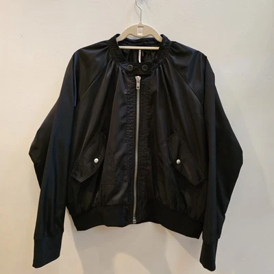 Chaqueta grande Free People Midnight Bomber con cremallera Foto 1 de 4