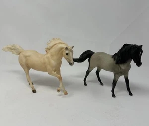 Breyer Classics 1225 Cloud's Legacy Pair Of Horses Vtg - Picture 1 of 9