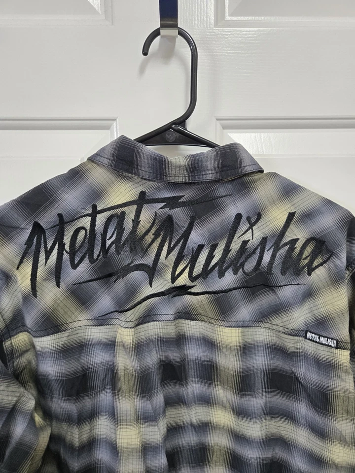 Mulisha de metal masculino grande botão para cima dois bolsos frontais. - Imagem 1 de 4