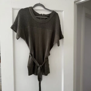 Sweater Project Khaki Olive Green Short Sleeve Sweater Tunic Size Small EUC - Picture 1 of 4