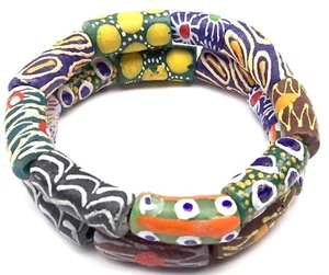 2 pulseras africanas de vidrio reciclado hechas a mano para regalo perfecto Ghana - Imagen 1 de 3