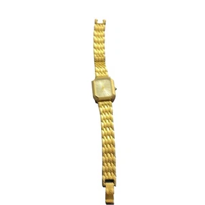 New Women’s Quartz Gold Color Dial And Band Pink Face Watch - Picture 1 of 6