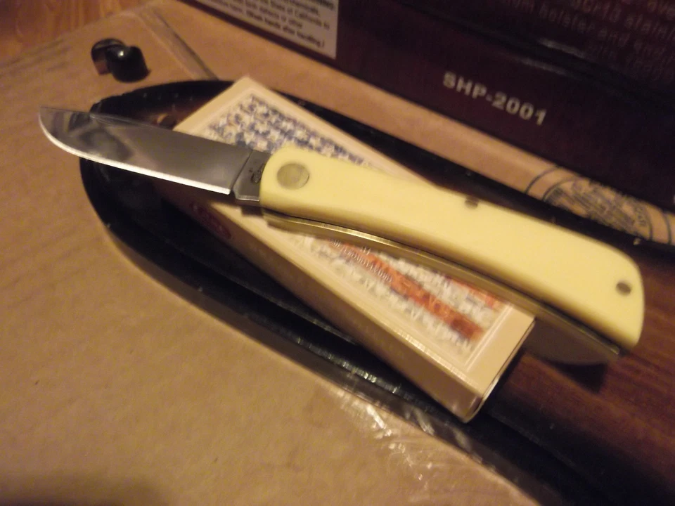 CASE POCKET KNIFE SOD BUSTER JR. 3 5/8" CLOSED YELLOW COMP HANDLE CS BLADE CA032 - Image 1 of 4