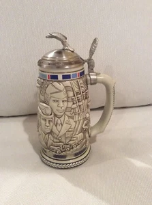 TRIBUTO A LAS FUERZAS ARMADAS AMERICANAS CERVEZA STEIN AVON 1990 HECHA A MANO EN BRASIL - Imagen 1 de 12