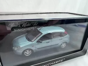 1/43 scale MINICHAMPS 1998 Ford Focus Light Blue - Picture 1 of 6