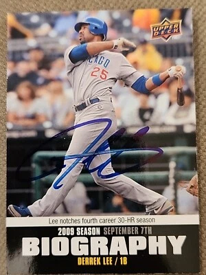 Derrek Lee Signed 2010 Upper Deck - Season Biography #SB-175 - Image 1 of 2
