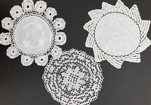 3 X Vintage Assorted Crochet Edged/ Filet Doilies. White - Picture 1 of 4