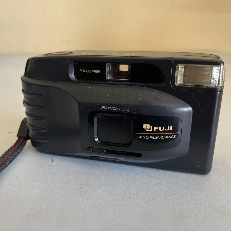 Fuji DL-15 Compact 35mm Film Camera Fixed Focus Free Tested Vintage Point&Shoot - Image 1 of 4