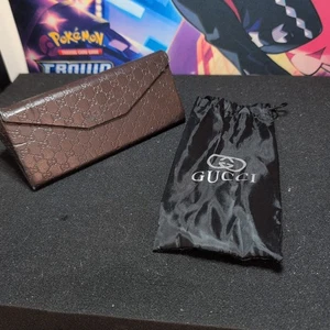 Gucci Medium Brown Folding Triangle Hard Side Eyeglasses Protective Case And Bag - Picture 1 of 8