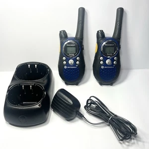 Motorola Talkabout T6530R Two-Way Radios - Picture 1 of 10