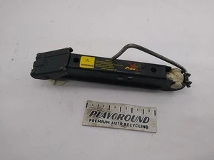 Saab 900 Emergency Vehicle Jack 1995 1996 1997 1998 - Picture 1 of 6