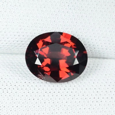 3.11 ct TOP LUSTROUS PINK RED / NATURAL PYROPE GARNET - Oval See Vdo  DL - Image 1 of 2