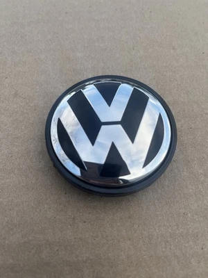 1995-2006 Volkswagen Jetta Golf Passat 55mm 2.17" Center Wheel Cap 6N0601171 - Image 1 of 4
