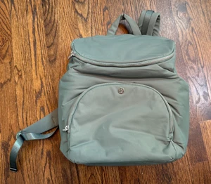 LULUELMON Sage Green Puffy Backpack with Loads of Pockets (Read) - Picture 1 of 11