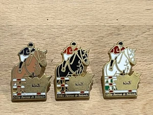 a 3 PINS PIN CHEVAL HORSE RACE WAITI GILLES BERTRAN DE BALANDA VERSION DORE - Picture 1 of 2