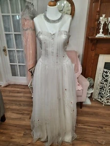 White Lace Wedding/Formal. Cinderella Dress Size 10 - Picture 1 of 7