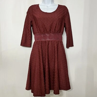 Vestido para mujer American Rag Cie dobladillo de ganchillo informal rojo oscuro vacaciones de otoño L Foto 1 de 4