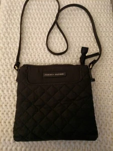 Tommy Hilfiger Quilted Crossbody / 8 By 8 Inches - Picture 1 of 5