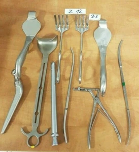 Mixed Lot of 10 Medical/Surgical Instruments - Picture 1 of 1