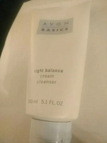 AVON BASICS  RIGHT BALANCE CREAM CEANSER  LOT OF 4  NOS - Image 1 of 1