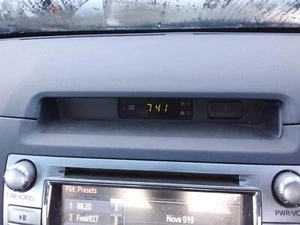 TOYOTA HILUX CLOCK DIGITAL DASH CLOCK, NON TEMPERATURE TYPE, 03/05-08/15 - Picture 1 of 2