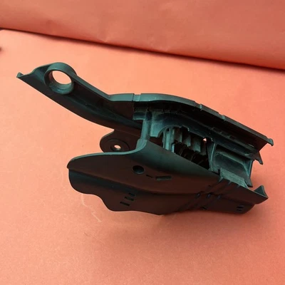 Harley Davidson Sportster 883 2007 cubierta de cableado bajo tanque de gasolina Foto 1 de 4