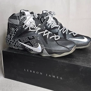 Nike LeBron XII 12 BHM Men's Basketball Shoes Black White Sz 14 NOS 2014 DS - Picture 1 of 8