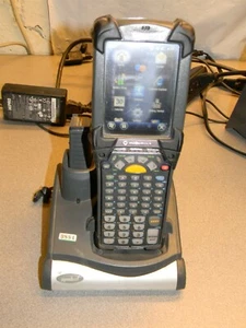 Motorola MC9190 Barcode Scanner, Battery Charger Cradle and 1 Extra battery - Picture 1 of 12