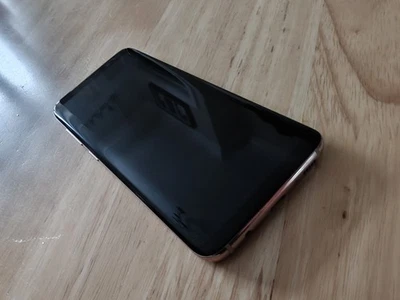 Samsung galaxy S8 64GB Unlocked, Not Working, Spares or repairs - Image 1 of 4