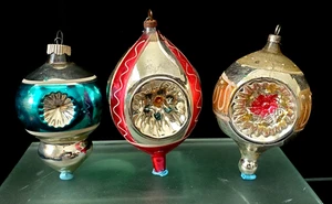 VINTAGE THHREE (3) INDENTED TEARDROP MERCURY GLASS ASSORTED CHRISTMAS ORNAMENTS - Picture 1 of 16