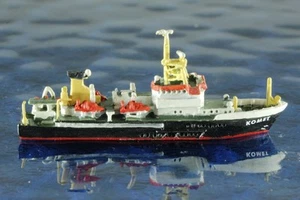 Komet Hersteller Albatros K 220 ,1:1250 Schiffsmodell - Picture 1 of 2