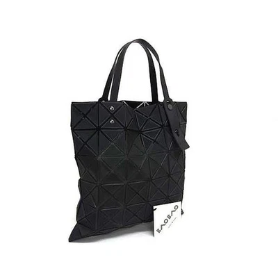 Auténtico bolso de mano ISSEY MIYAKE BAO BAO Lucent mate PVC negro Foto 1 de 4