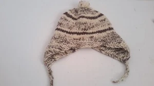 Handknitted Stocking Cap Ear Flaps Braided Skiing Hat Beige Pre-owned - Picture 1 of 8