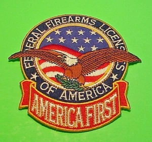 LICENCIAS FEDERALES DE ARMAS DE FUEGO DE AMÉRICA/PRIMERA BANDERA DE AMÉRICA/ÁGUILA PARCHE DE 4 1/4" - Imagen 1 de 1