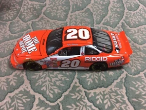Tony Stewart #20 Home Depot Pontiac Action 1:32 - Picture 1 of 6