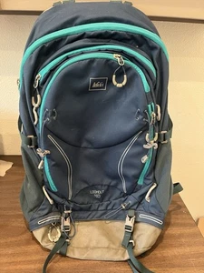 REI Lookout 40 Backpack Hiking Teal Blue Hip Belt, Internal Frame, Zip Pockets - Picture 1 of 5