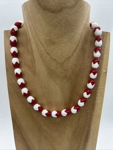 Collar Retro Rockabilly Años 80 Rojo y Blanco Ovalado Huevo Cuentas Tornillo Cierre - Imagen 1 de 17