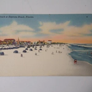 Florida Postcard - Beach At Daytona Beach People Cars City Skyline - Picture 1 of 3