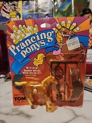 De colección 1983 TOMY Prancing Ponys Caballo Cuerda Juguete Palomino Galopante Ponis Foto 1 de 4
