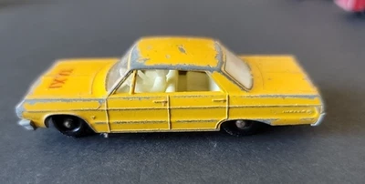 Matchbox Lesney Yellow Taxi Cab Chevy Impala White Interior Car Vintage - Image 1 of 4